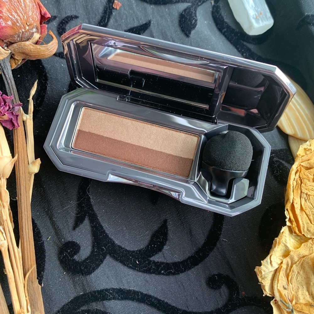 Benefit They’re Real eyeshadow in ‘easy smokin’
